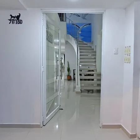 Cozy 1Br Apt Walking Distance To Airport/Beach Cartagena Exterior photo